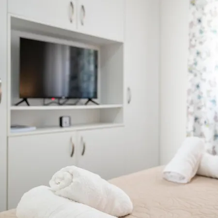 Turtle Cove Cottage, Beachfront Apartamento