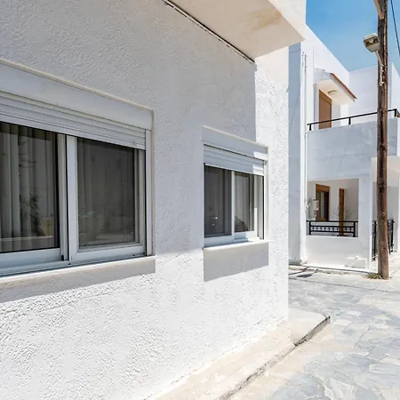 Turtle Cove Cottage, Beachfront Apartamento
