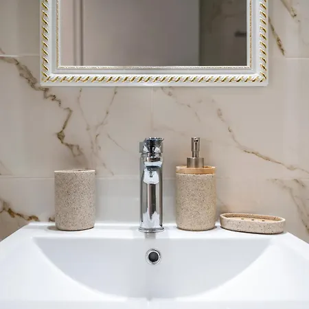 Apartamento Turtle Cove Cottage, Beachfront