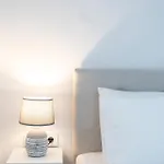 Daire Turtle Cove Cottage, Beachfront