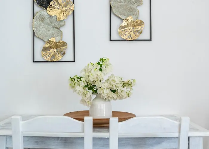 Turtle Cove Cottage, Beachfront アパート